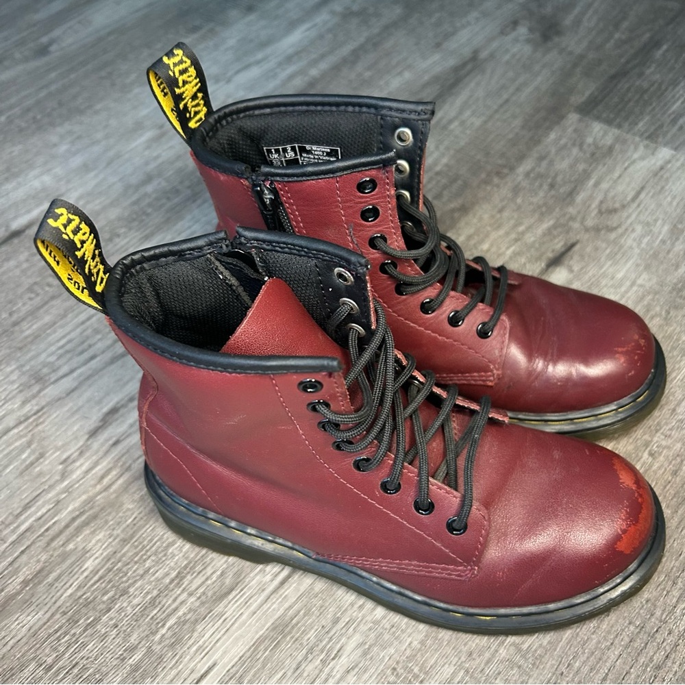 Dr. Martens kids Burgundy Boots size 2 (youth)